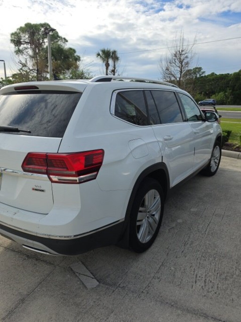 Used 2018 Volkswagen Atlas 3.6L V6 SEL Premium 4MOTION SUV