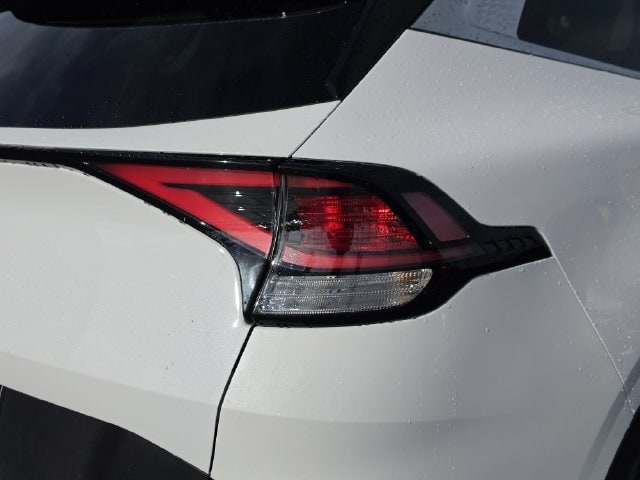 2025 Kia Sportage EX - Photo 19