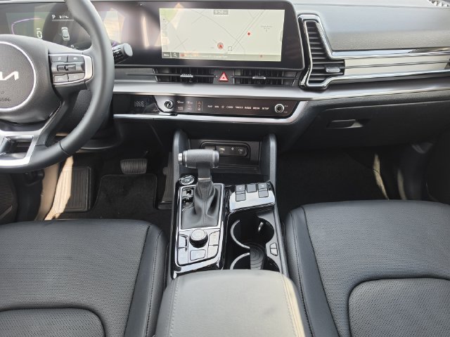 2025 Kia Sportage EX - Photo 24