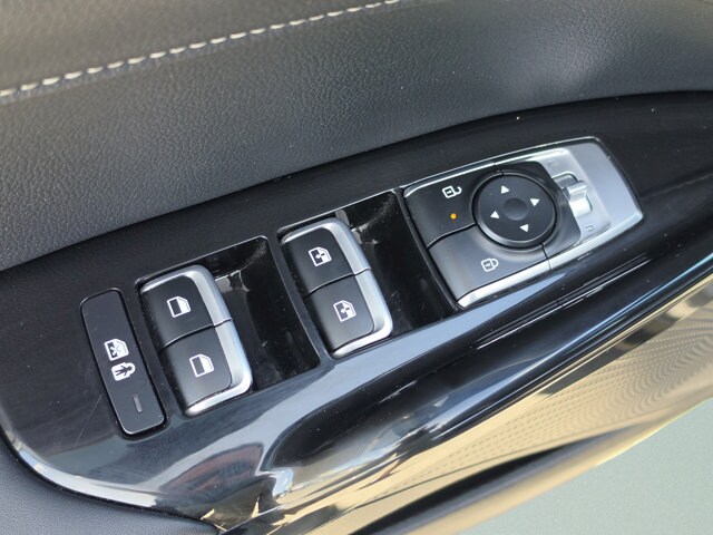 2025 Kia K5 GT-Line - Photo 28