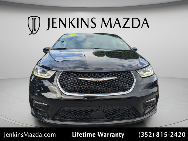 Used 2024 Chrysler Pacifica Touring L Minivan/Van