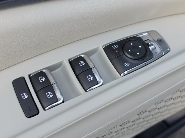 2025 Kia Carnival EX - Photo 30