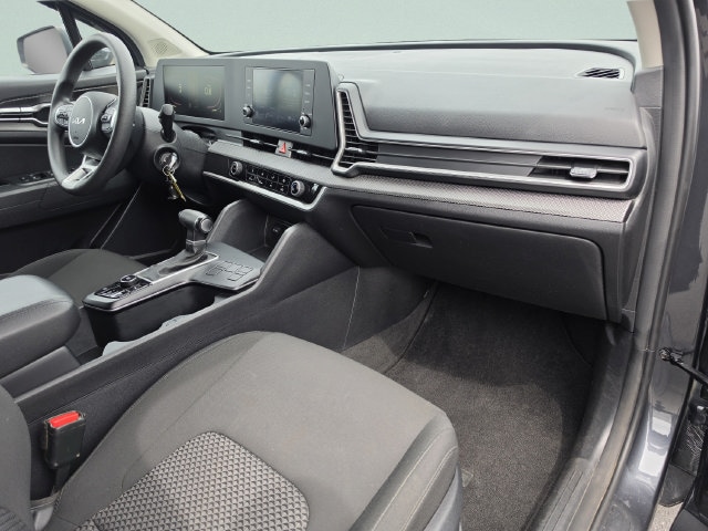 2023 Kia Sportage LX - Photo 21