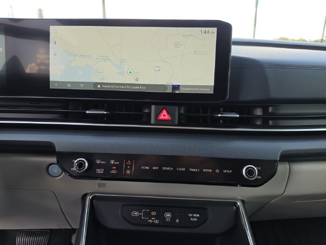 2025 Kia Carnival EX - Photo 33