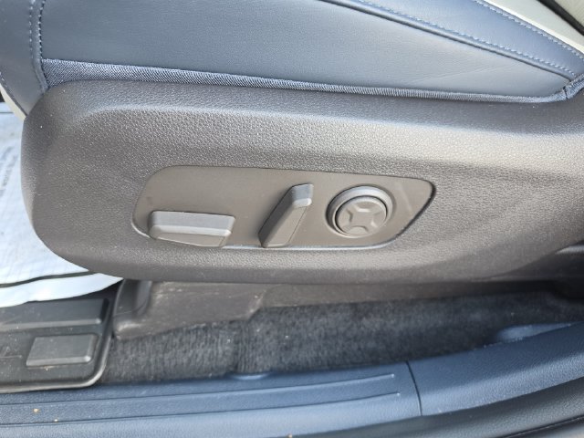 2025 Kia Carnival EX - Photo 32