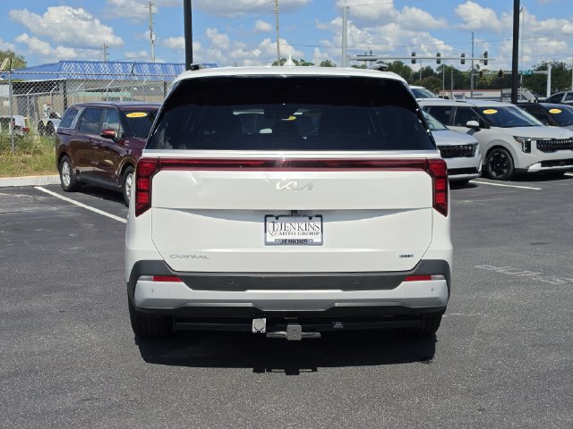 2025 Kia Carnival EX - Photo 8