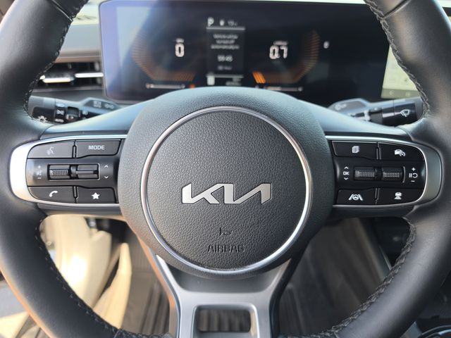 2025 Kia K5 GT-Line - Photo 40
