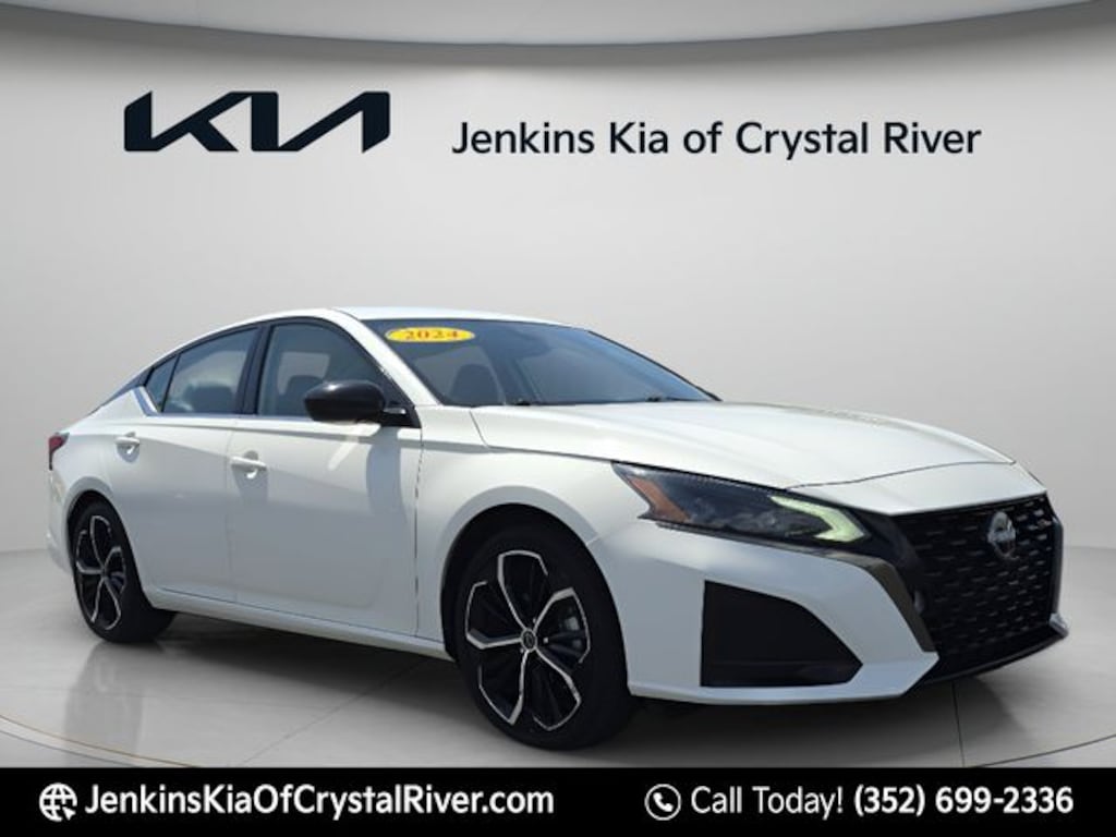 Used 2024 Nissan Altima 2.5 SR Sedan