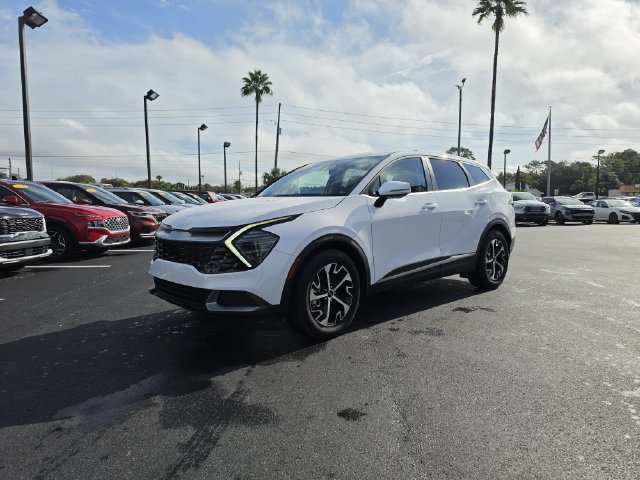 2025 Kia Sportage EX - Photo 14