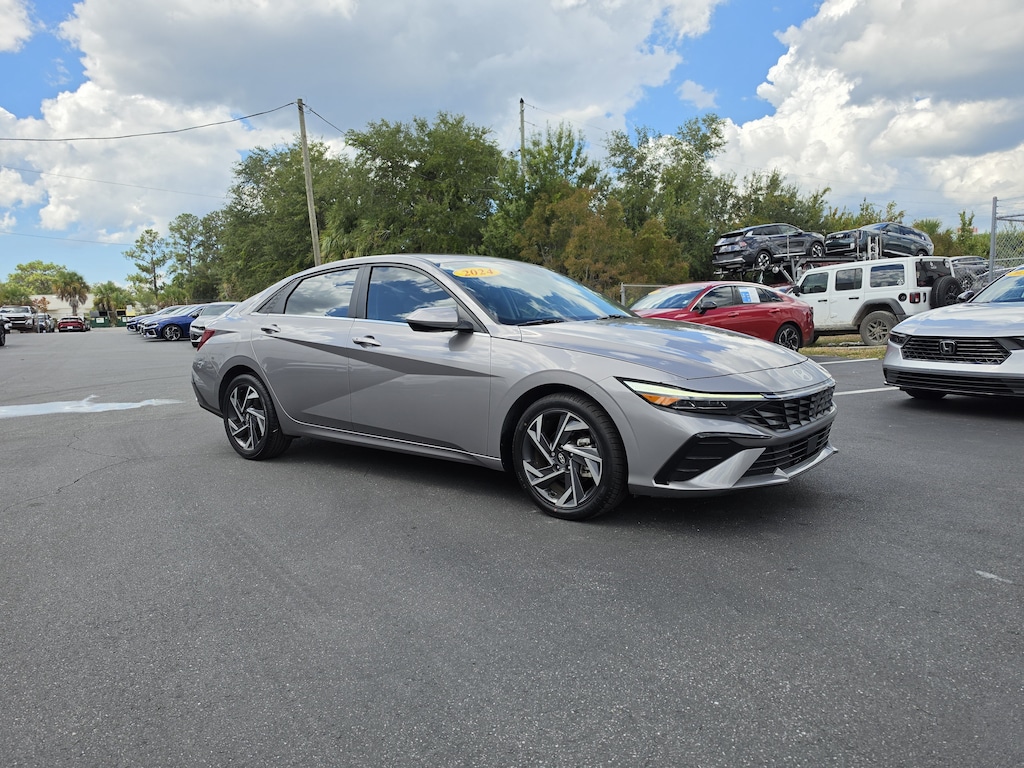 Used 2024 Hyundai Elantra SEL Sedan