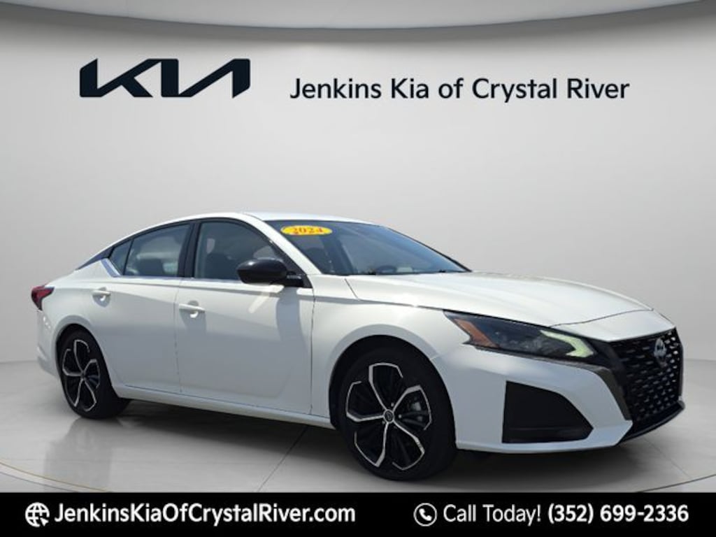 Used 2024 Nissan Altima 2.5 SR Sedan