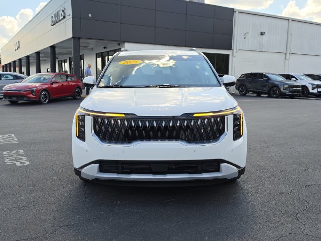 2025 Kia Carnival EX - Photo 17