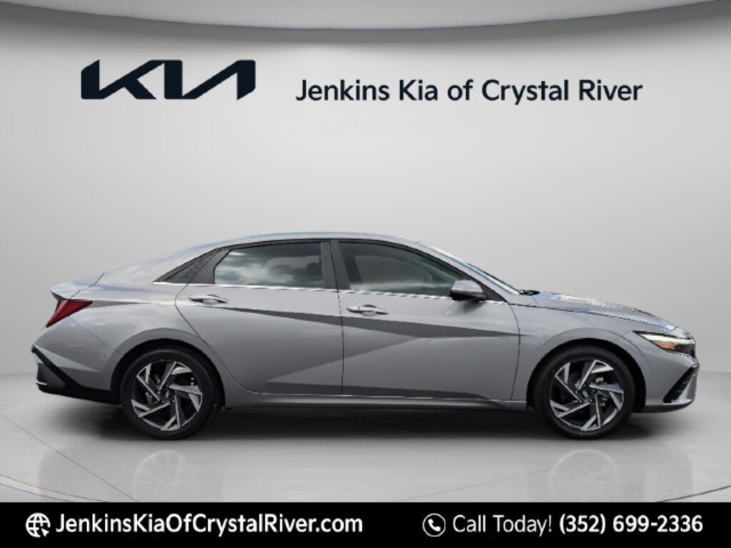 Used 2024 Hyundai Elantra SEL Sedan