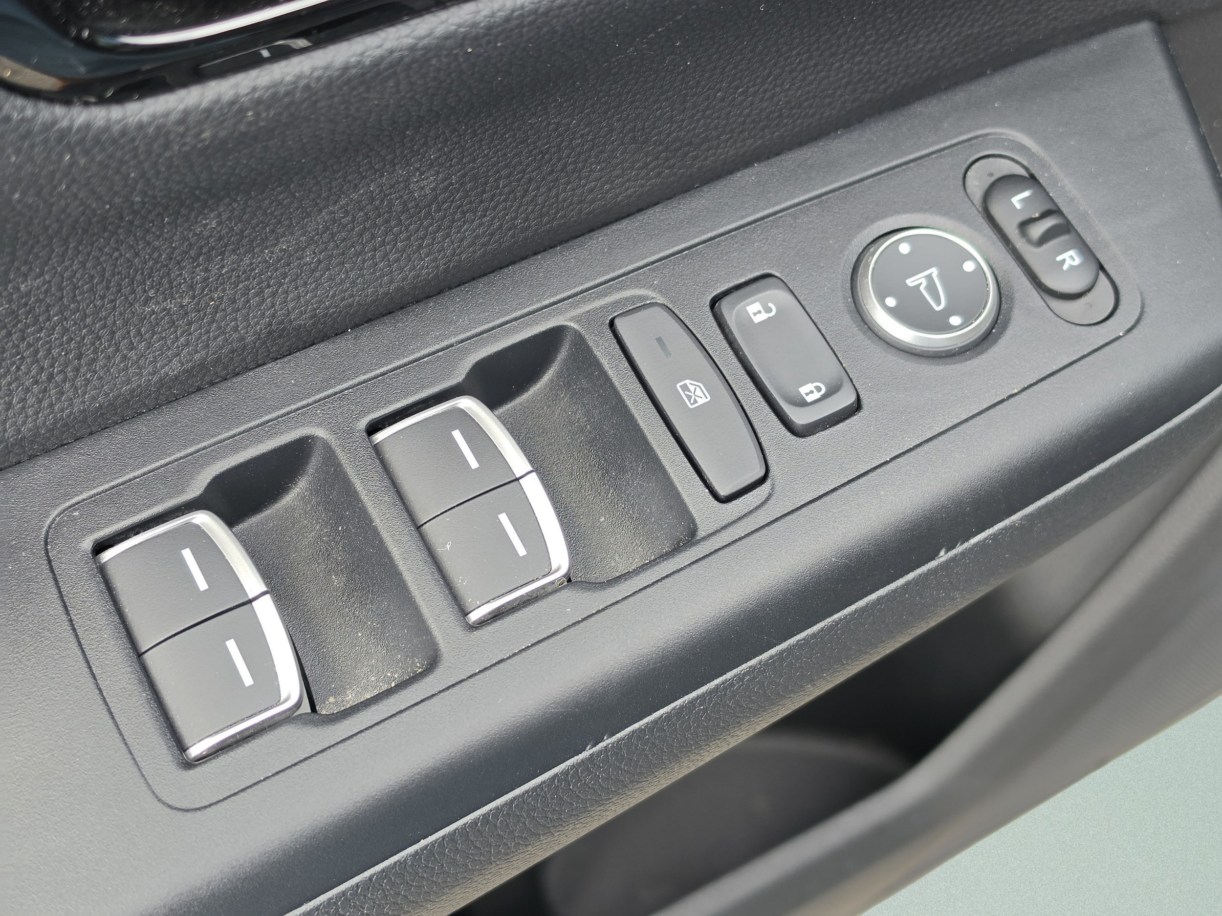 2026 Honda CR-V EX-L - Photo 28