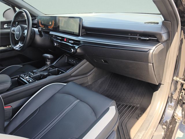 2025 Kia K5 GT-Line - Photo 22