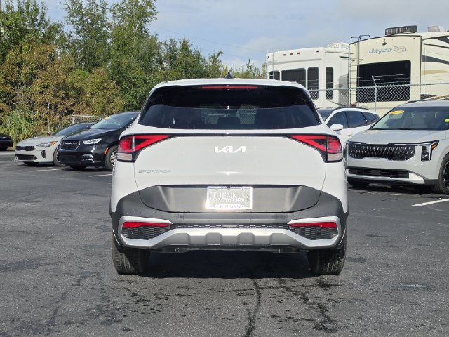 2025 Kia Sportage EX - Photo 8