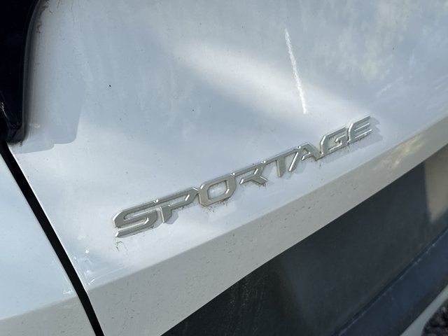 2023 Kia Sportage EX - Photo 10