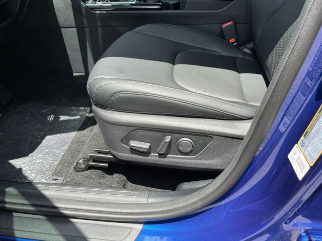 2023 Kia Sportage SX - Photo 19
