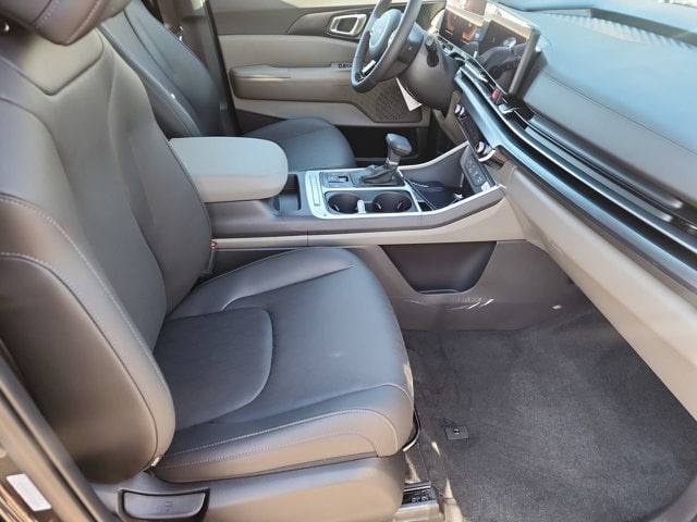 2026 Kia Carnival LXS - Photo 18