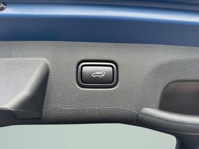 2025 Kia Sportage EX - Photo 8