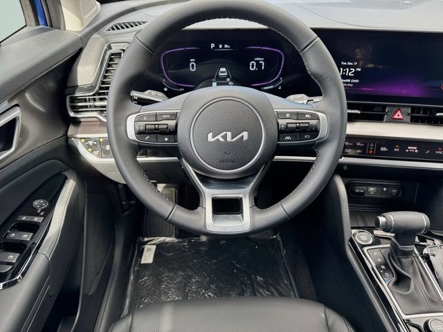 2025 Kia Sportage EX - Photo 12