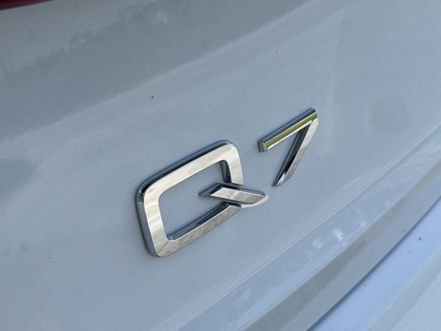 2022 Audi Q7 Premium Plus - Photo 14