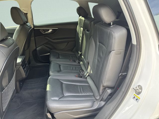 2022 Audi Q7 Premium Plus - Photo 22