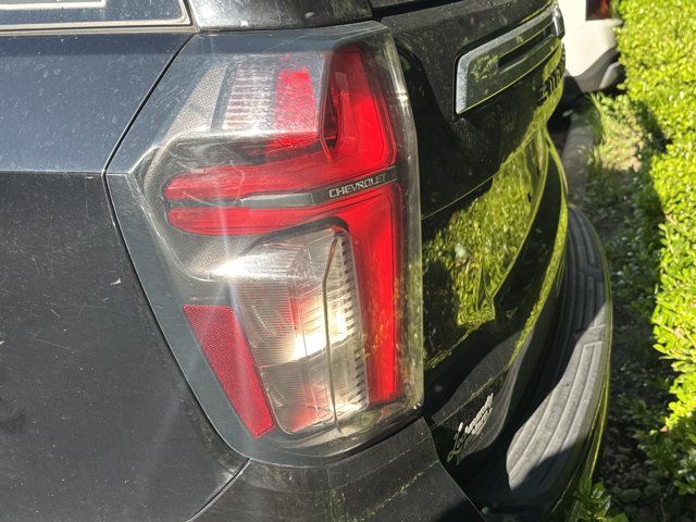 2023 Chevrolet Suburban LT - Photo 8