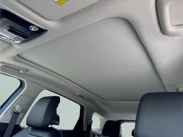 2025 Kia Sportage EX - Photo 19