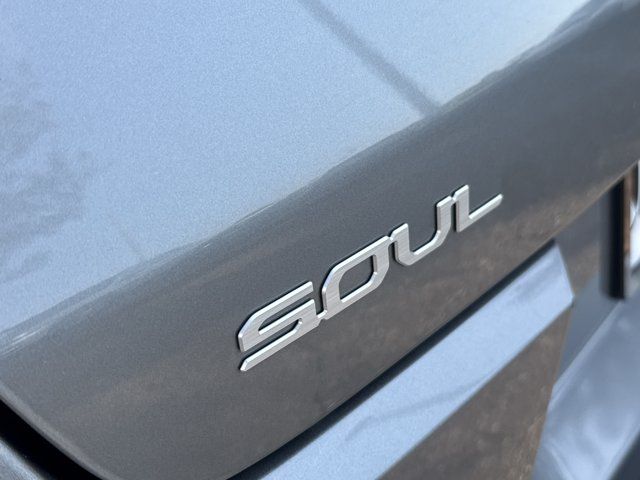 2025 Kia Soul EX - Photo 12