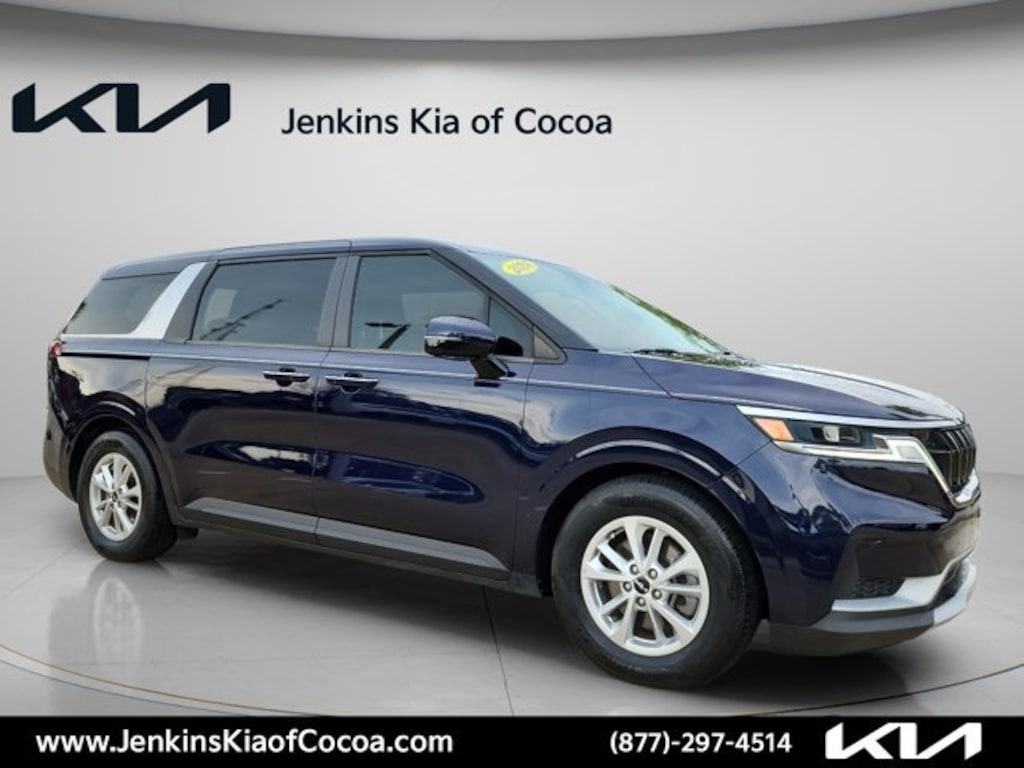 Used 2024 Kia Carnival LX Minivan/Van