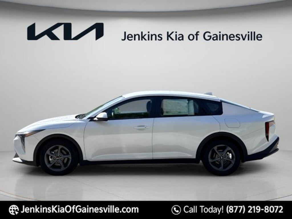 New 2026 Kia K4 LXS Sedan