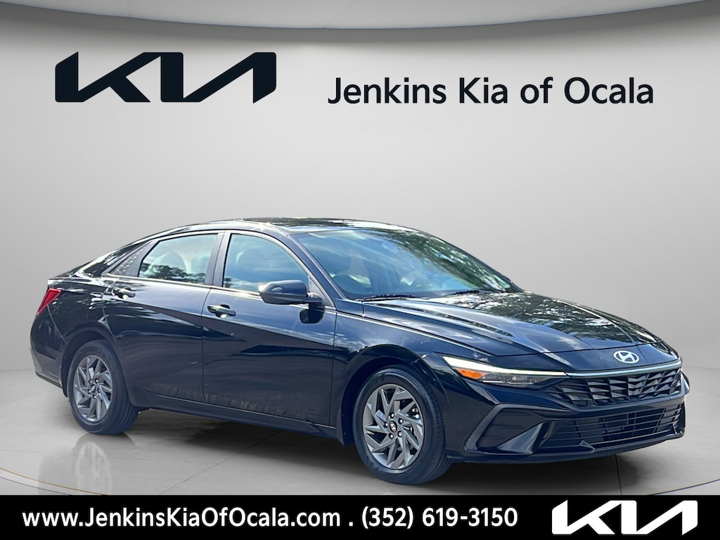 Used 2024 Hyundai Elantra SEL Sedan