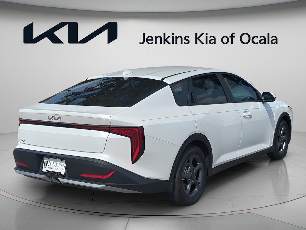 New 2026 Kia K4 LXS Sedan