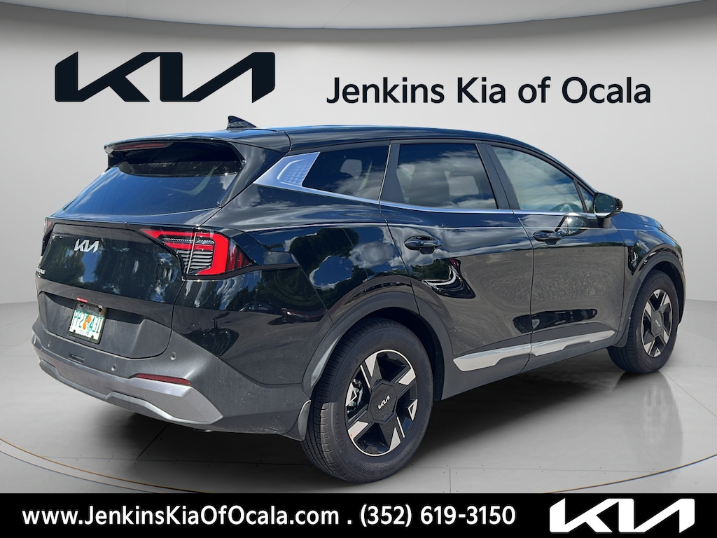 New 2026 Kia Sportage LX SUV