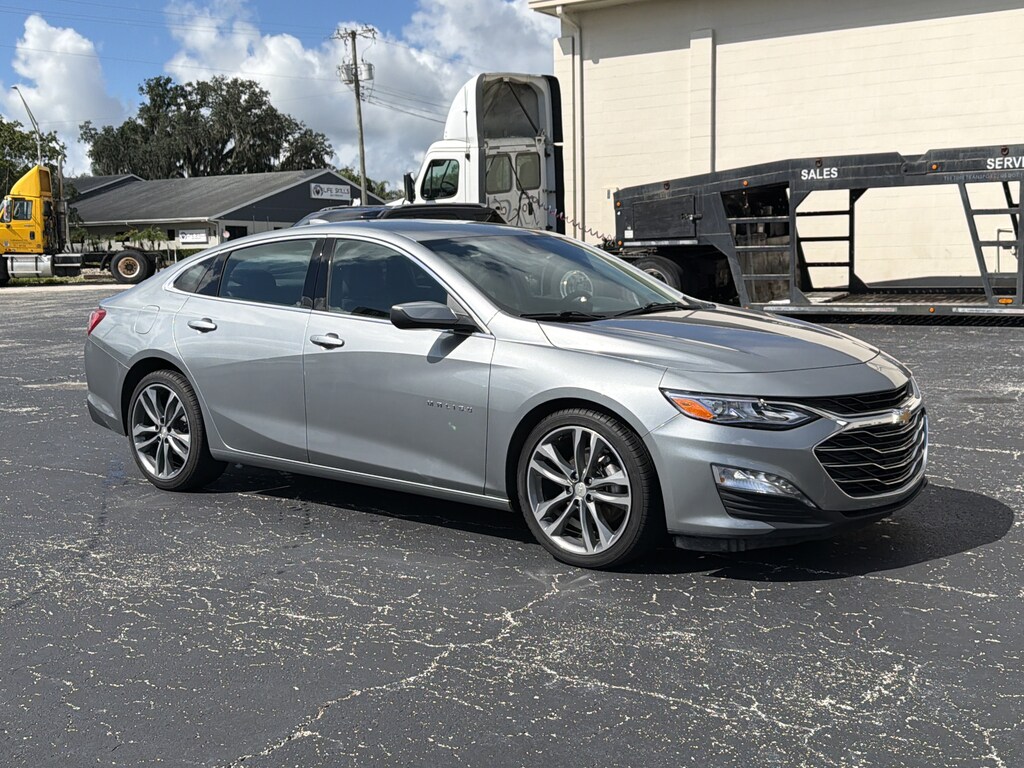 Used 2024 Chevrolet Malibu LT w/2LT Sedan