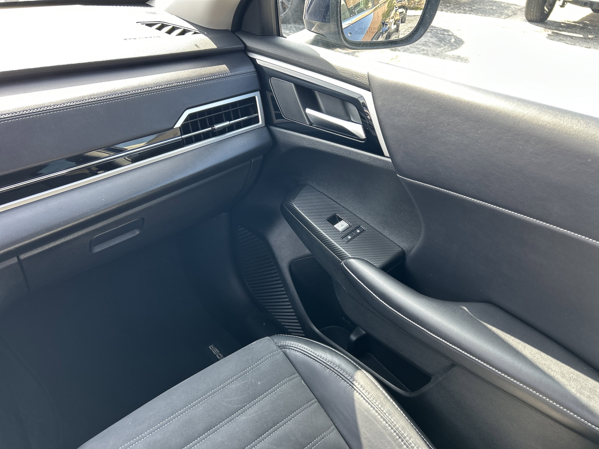 2023 Mitsubishi Outlander SE - Photo 23