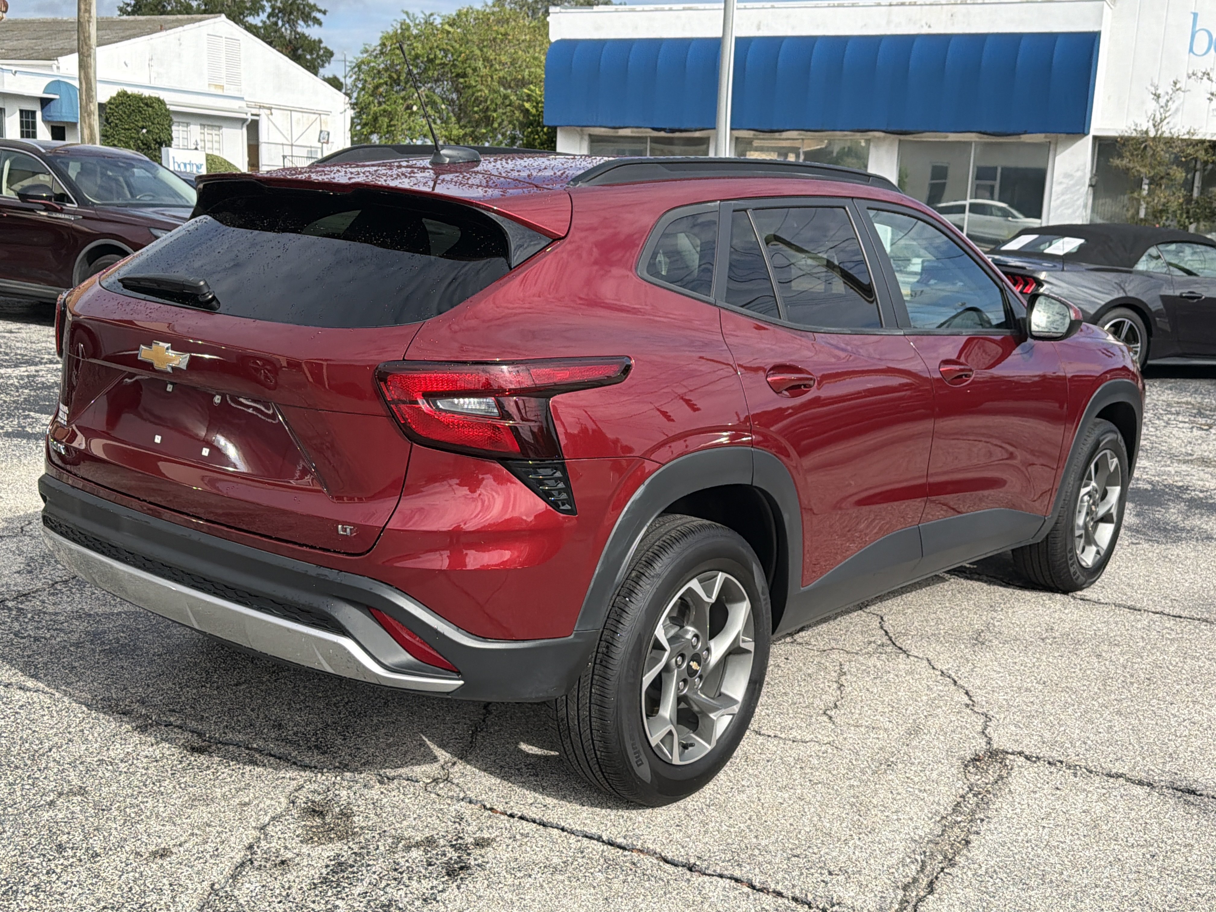 Used 2025 Chevrolet Trax LT SUV