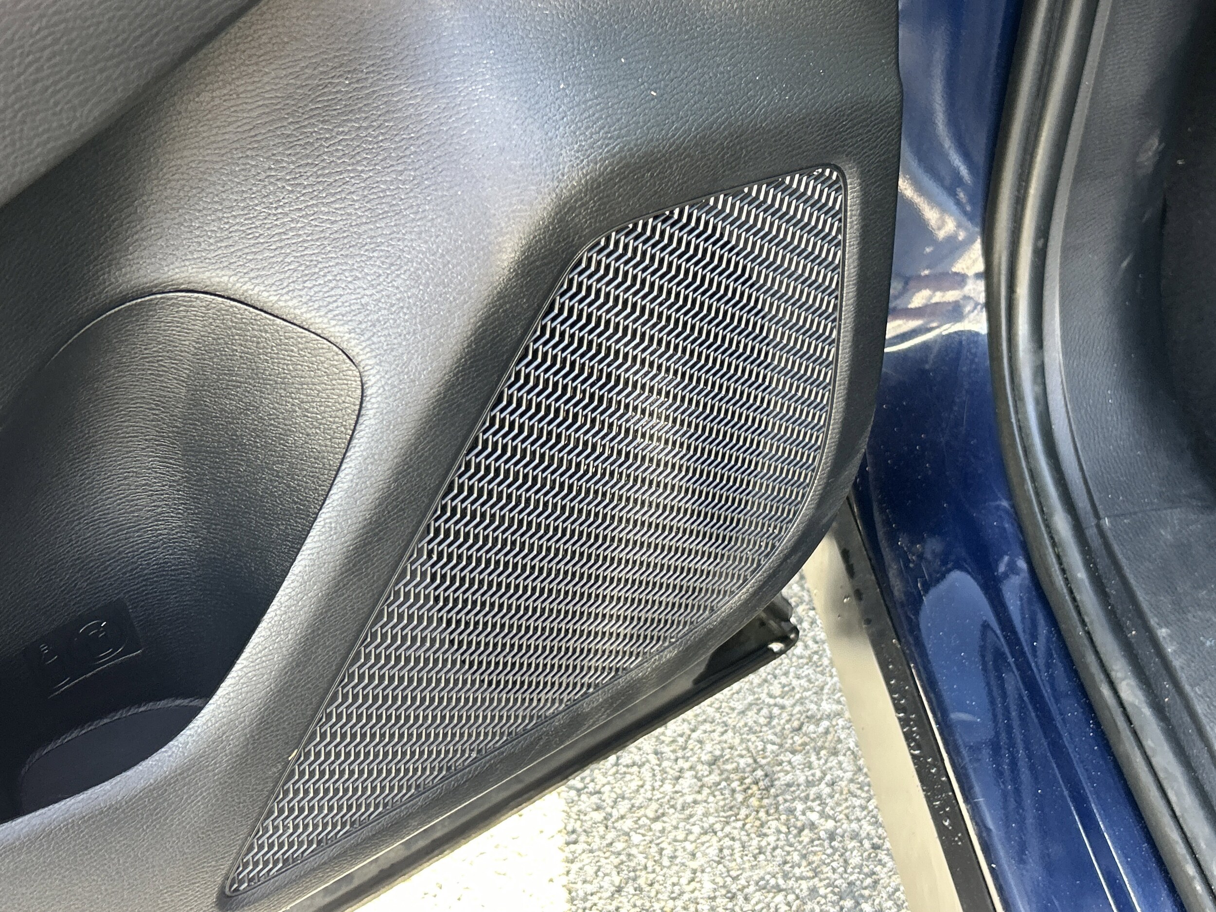 2023 Mitsubishi Outlander SE - Photo 25