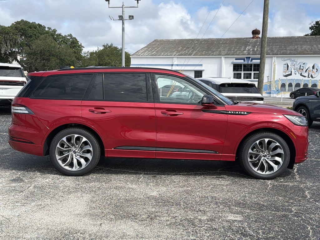 New 2026 Lincoln Aviator Premiere® SUV