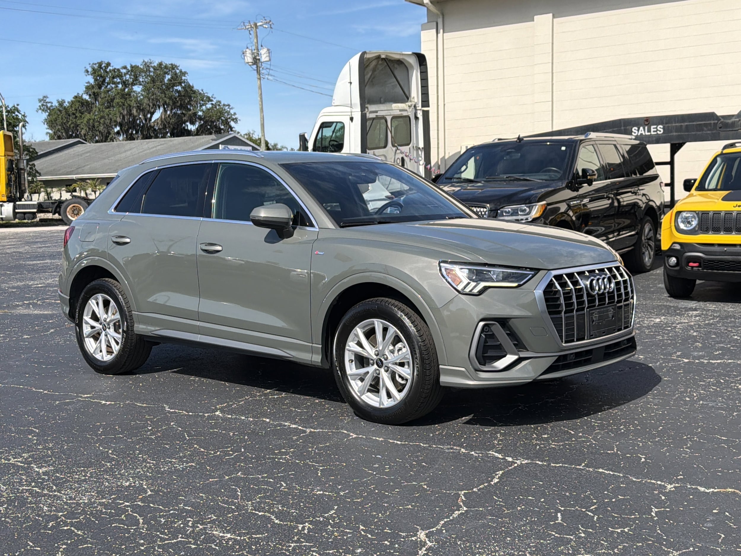 2025 Audi Q3