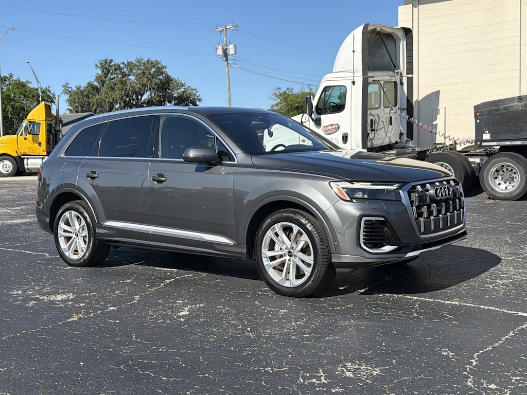 Used 2025 Audi Q7 55 Quattro Premium SUV