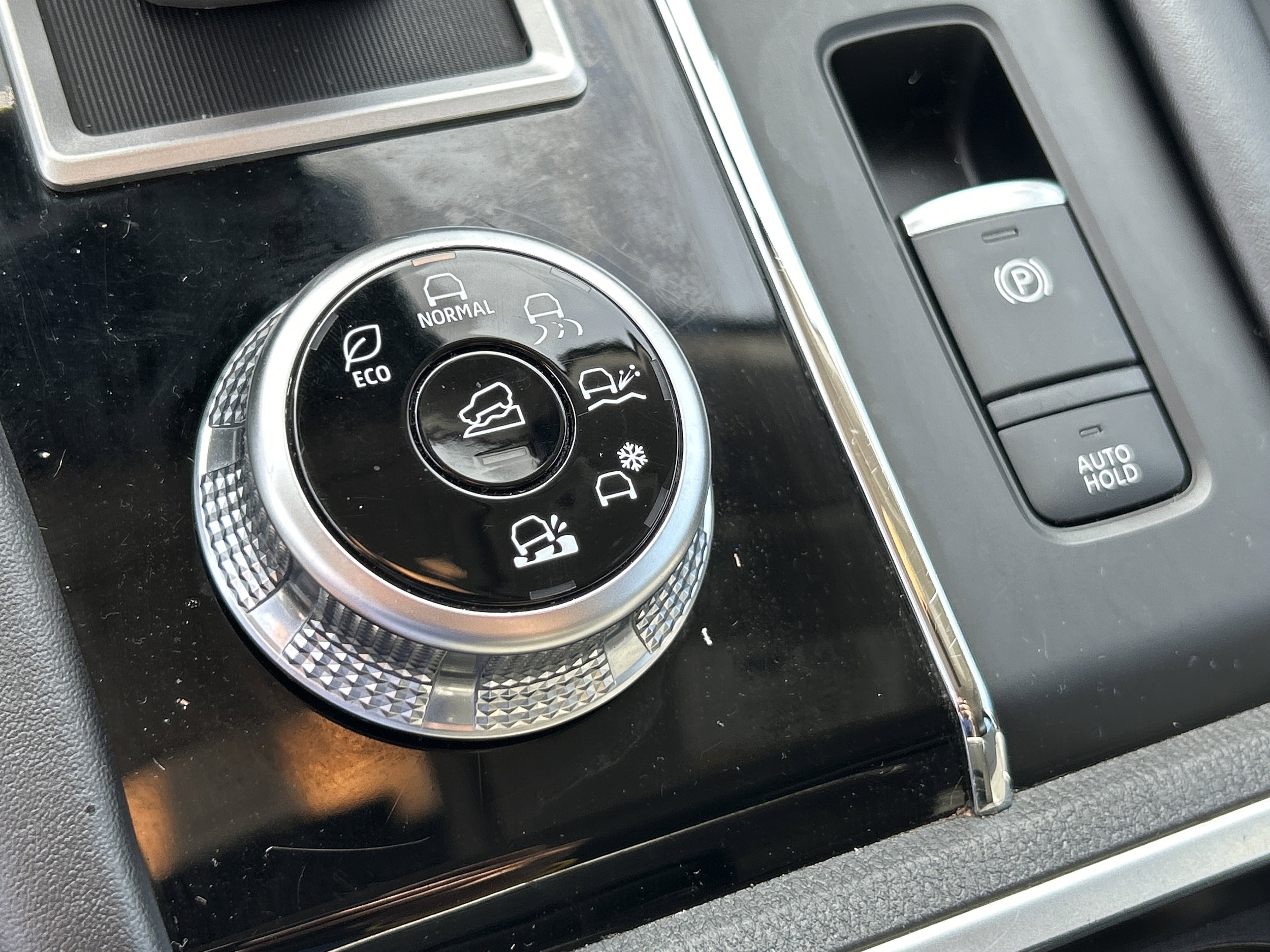 2023 Mitsubishi Outlander SE - Photo 32