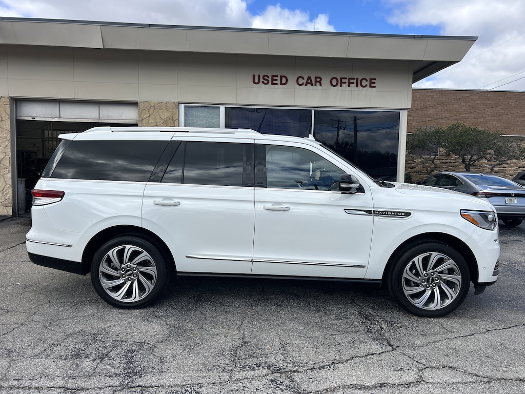 Used 2023 Lincoln Navigator Reserve SUV