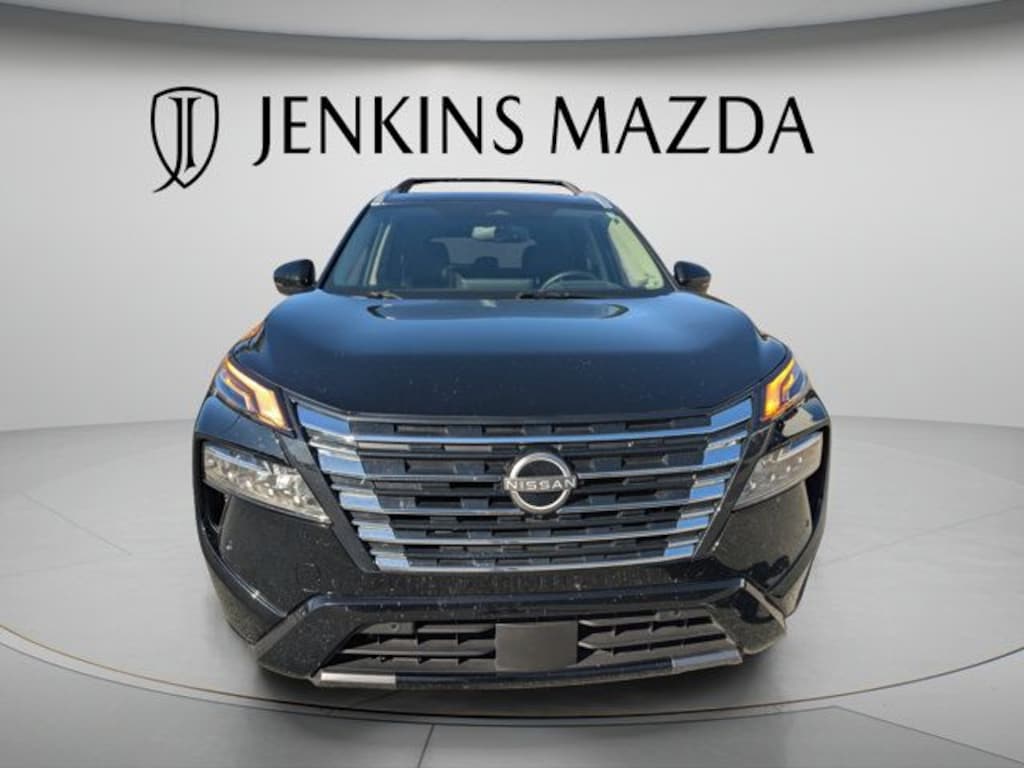 Used 2025 Nissan Rogue Platinum SUV