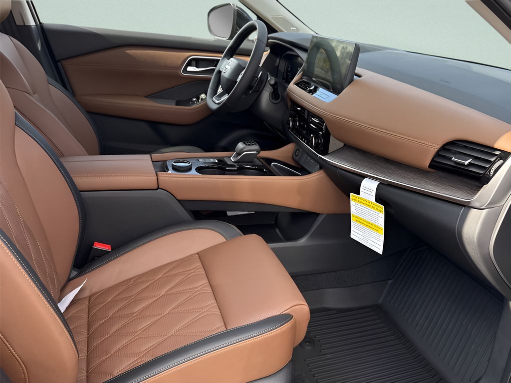 2026 Nissan Rogue Platinum - Photo 15