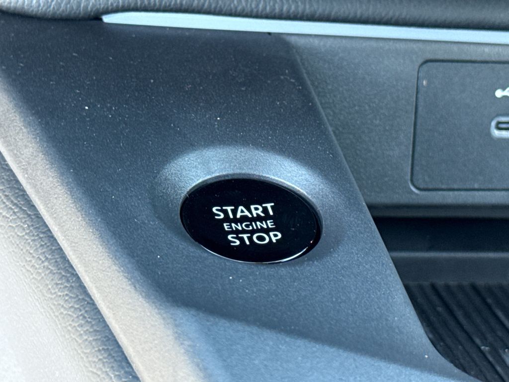 2026 Nissan Sentra SR - Photo 42