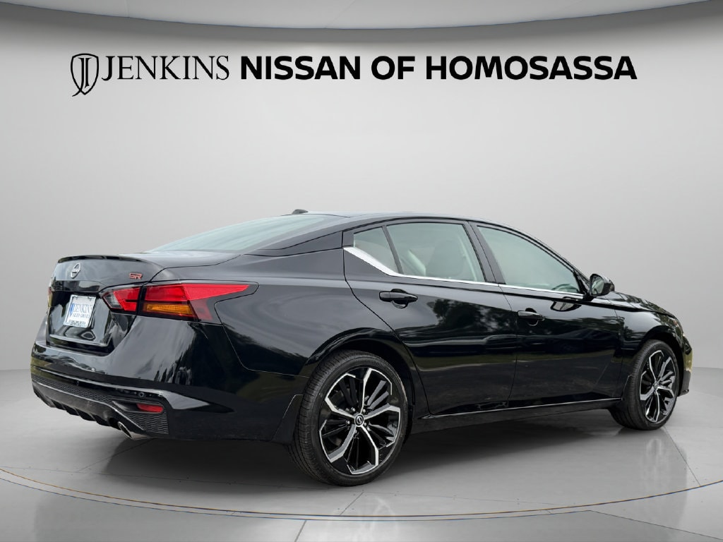 New 2026 Nissan Altima SR Sedan