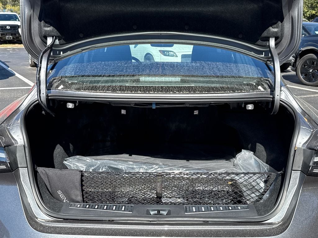 2026 Nissan Sentra SR - Photo 19