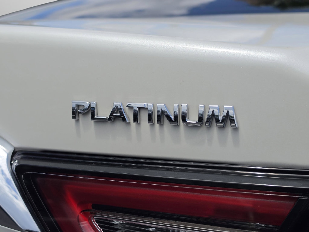 2023 Nissan Maxima Platinum - Photo 50
